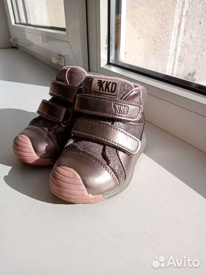 Ботинки для девочки