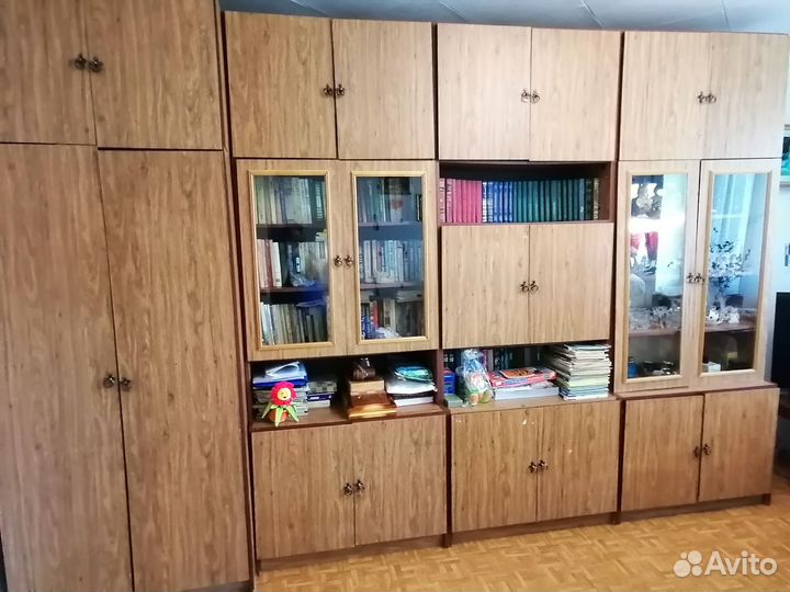 Стенка в гостиную