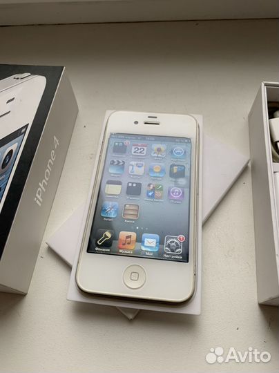 iPhone 4, 8 ГБ