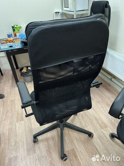 Компьютерное кресло