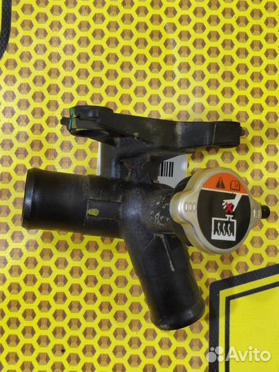 Тройник системы охлаждения Kia Rio Xline G4FG 2021