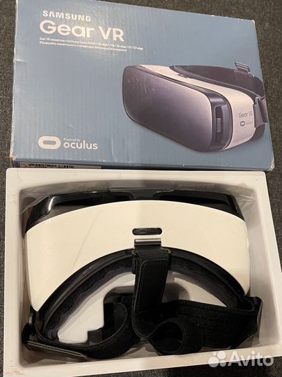 Очки виртуальной реальности Samsung Gear VR