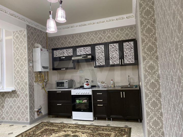 3-к. квартира, 78 м², 1/9 эт.