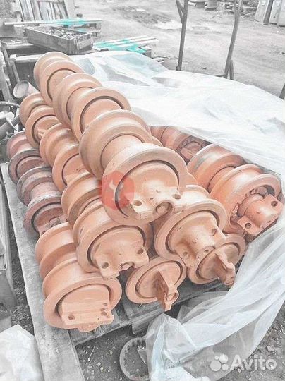 Каток поддерживающий CAT 325CL 8E-56006Y8073