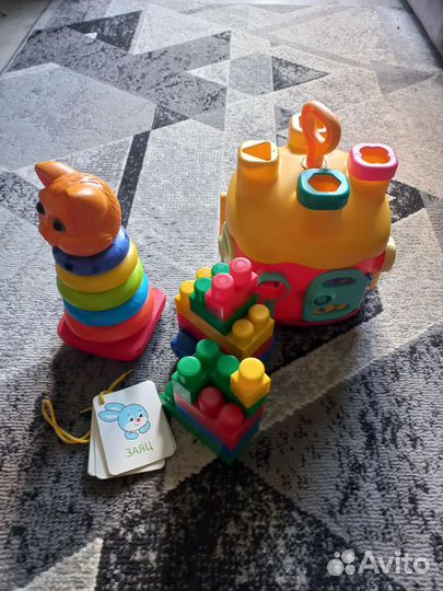 Развивающие игрушки пакетом
