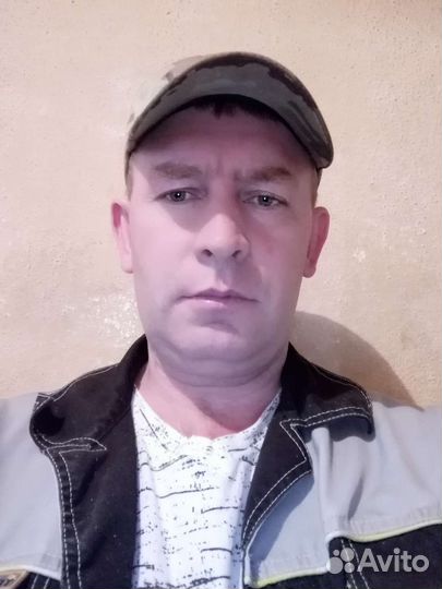 Покос травы триммером