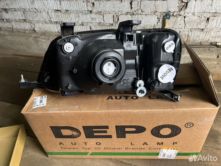 Фара правая хонда CR-V 1996-2002 новая