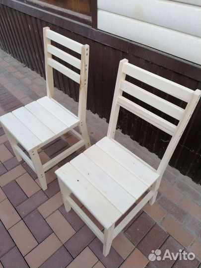 Стул деревянный
