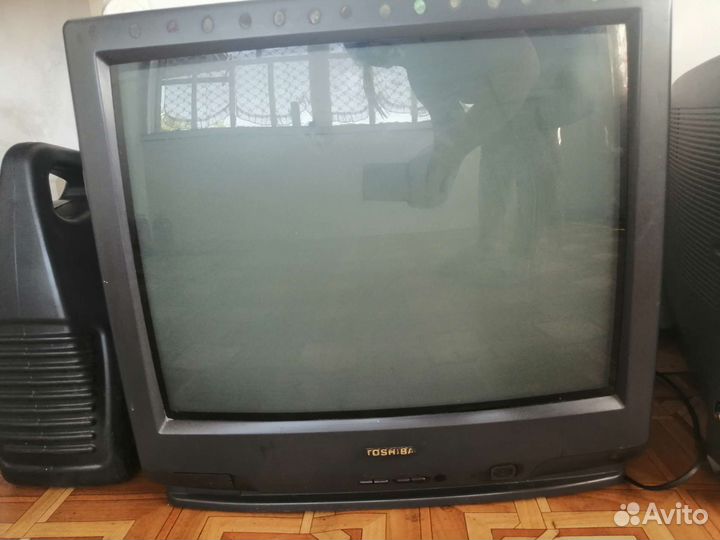Телевизор на запчасти