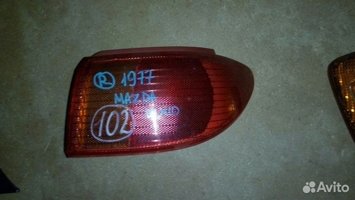 Стоп-сигнал mazda demio DY3W право