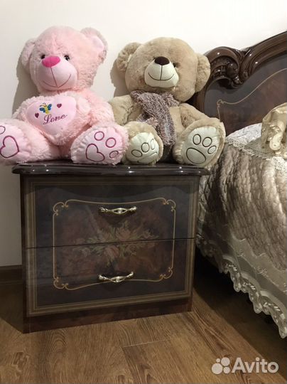 Спальный гарнитур