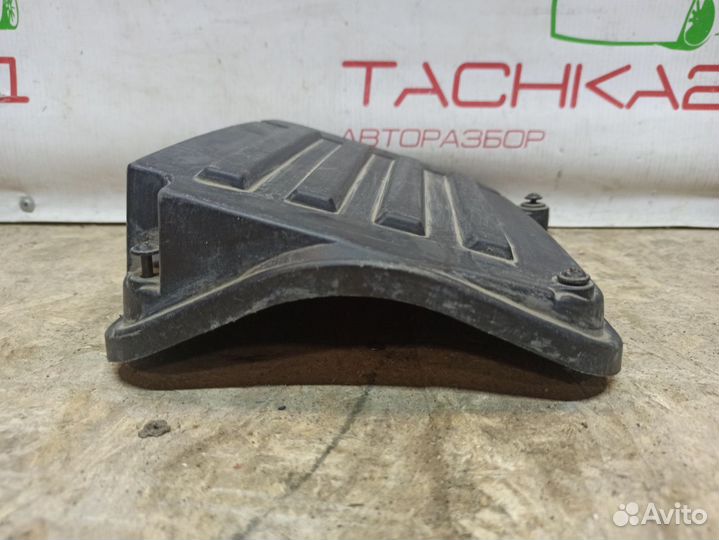 Крышка корпуса воздушного фильтра VAG