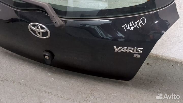 Крышка багажника Toyota Yaris, 2006