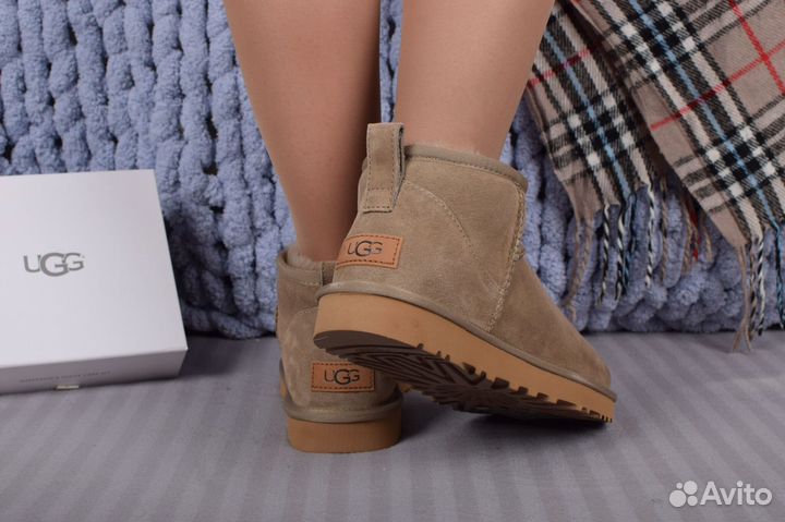 Ugg mini