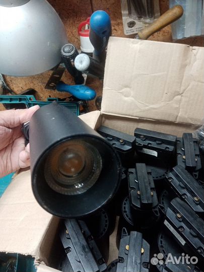 Трековые светильники бу