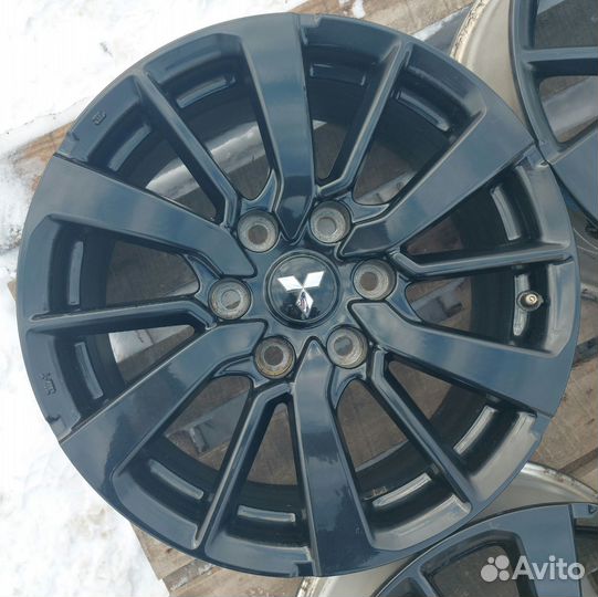 Mitsubishi Pajero Sport 2019 Датчики R18 6x139.7