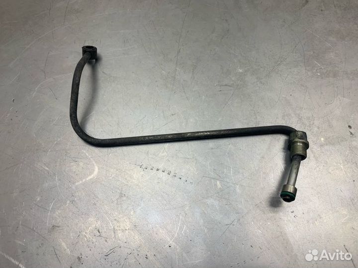 Трубка подачи масла в турбину Nissan Qashqai