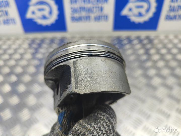 Поршень с шатуном Hyundai Solaris 1 1.4 G4FA