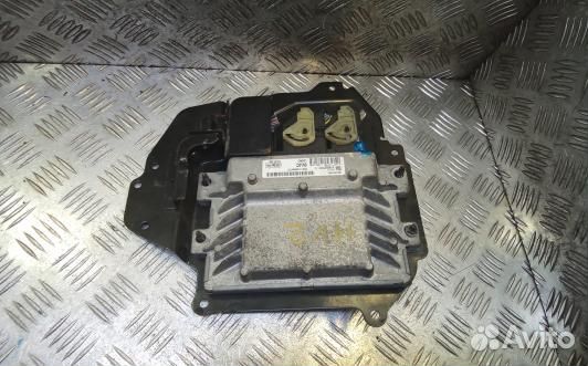 Блок управления двигателем ford fiesta 6 (11V02PF0