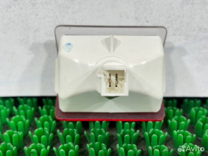 Плафон крышки багажника