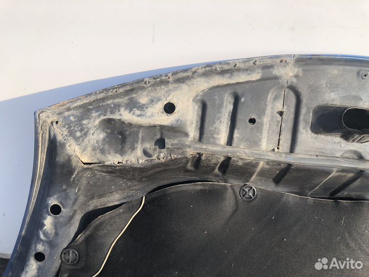 Капот на ниссан ноут 2006 год