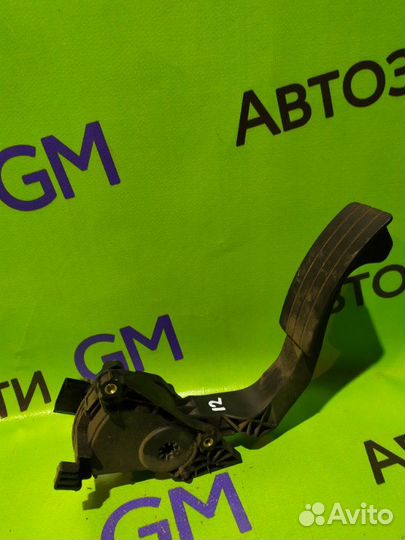 Педаль газа Renault Logan L8 K7M 2016