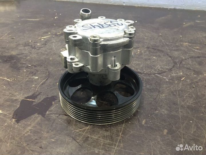 Насос гидроусилителя Renault Duster 1