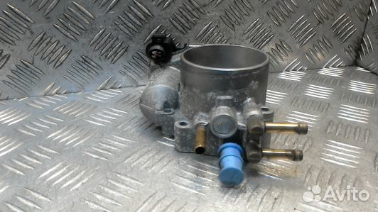 Дроссельная заслонка бензиновая audi A4 B6 (5SV20CU01)