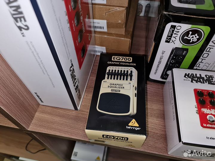 Behringer EQ700 графический эквалайзер Новый
