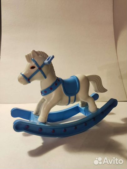 Коляска и лошадка для кукол