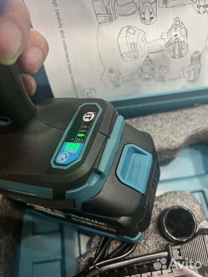 Гайковерт аккумуляторный makita 700