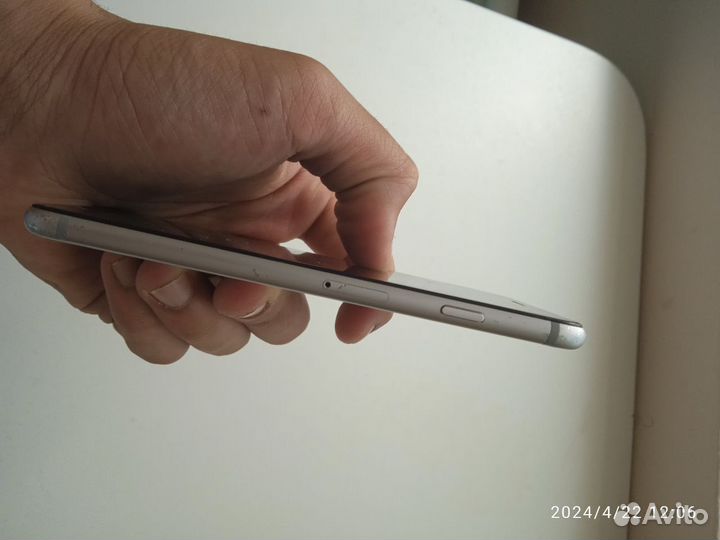 iPhone 6S, 16 ГБ