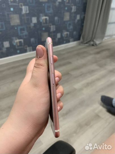 iPhone 6S, 32 ГБ