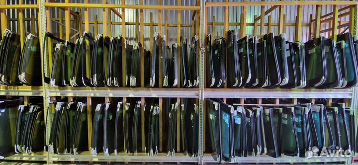 Лобовое стекло с камерой Nissan Note (II) RH