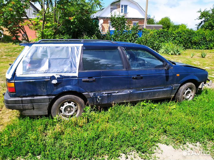 Volkswagen Passat 1.8 AT, 1990, битый, 350 000 км