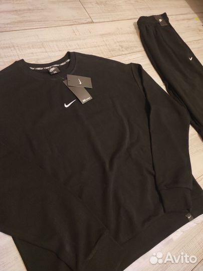 Костюм Nike