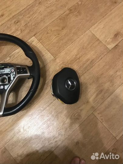 Руль на mercedes w212