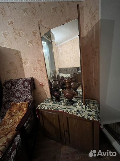 Трильяж с зеркалом