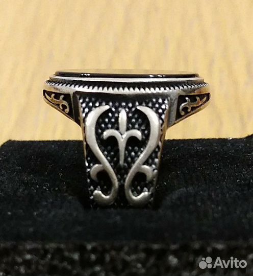 Серебряное кольцо с ониксом, Турция