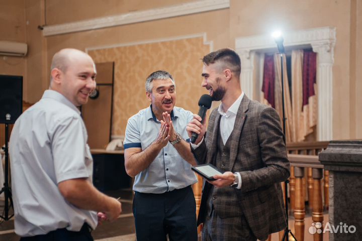 Ведущий на свадьбу