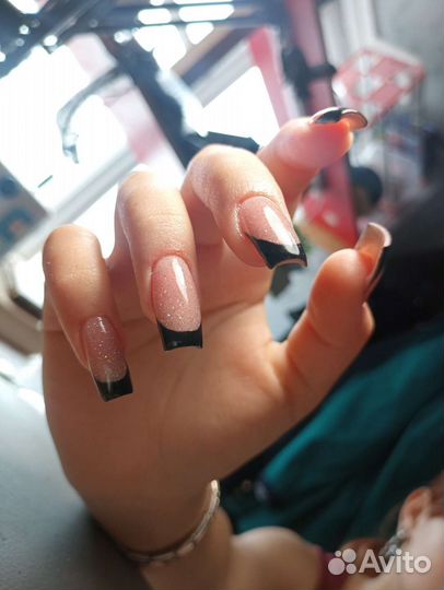 Наращивание ногтей