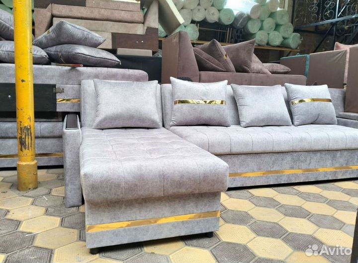 Диван угловой раскладной в наличии