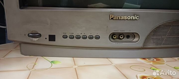 Телевизор цветной panasonic TC-21D2