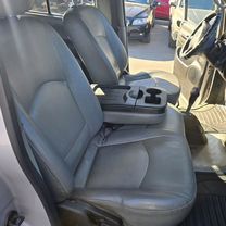 Hyundai Starex 2.5 AT, 2006, 299 600 км, с пробегом, цена 615 000 руб.