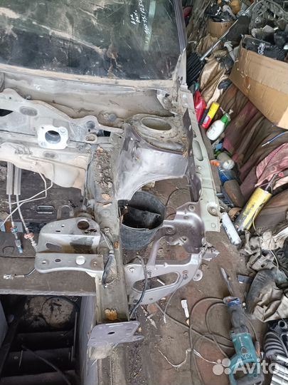 Передний левый лонжерон Renault Megane 2