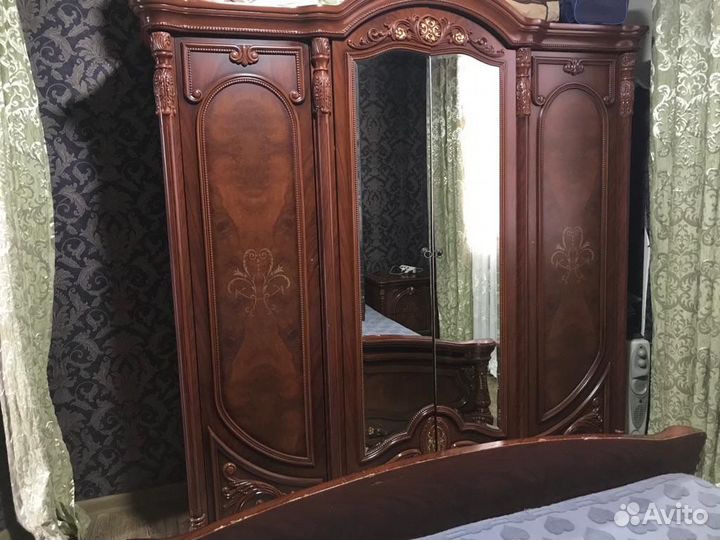 Спальный гарнитур бу