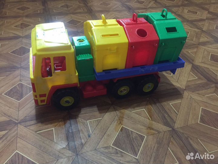 Продам машинку