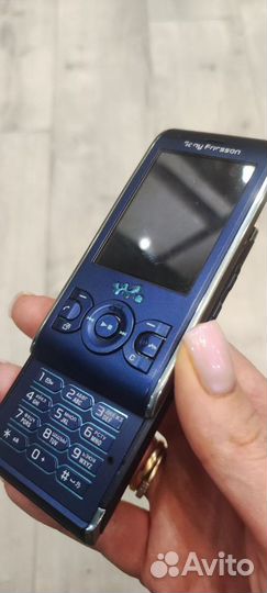 Sony Ericsson W595