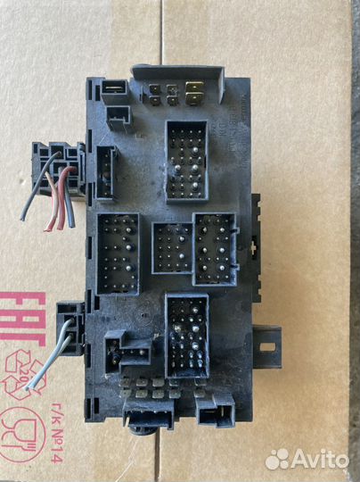 Блок предохранителей в сборе Фольксваген golf 2