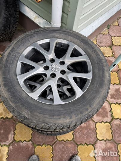 Yokohama Ice Guard F700S 235/65 R17 108